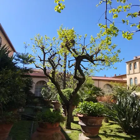 Casa Per Ferie Religiosa Figlie Di Nazareth Alojamento de Acomodação e Pequeno-almoço Pisa