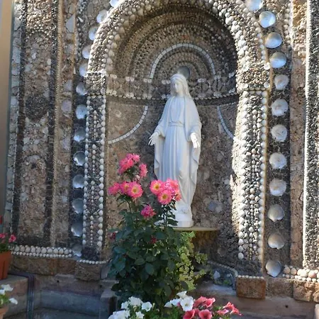 Casa Per Ferie Religiosa Figlie Di Nazareth *
