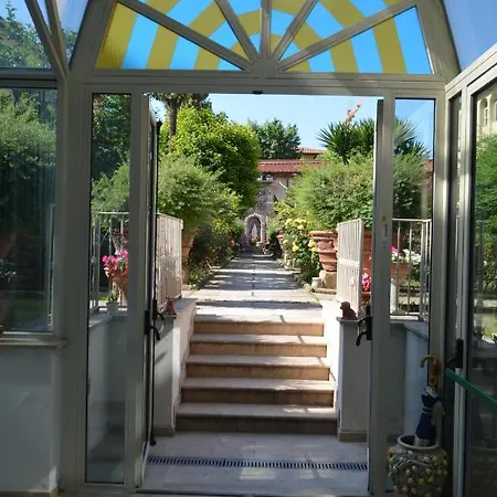 Bed & Breakfast Casa Per Ferie Religiosa Figlie Di Nazareth
